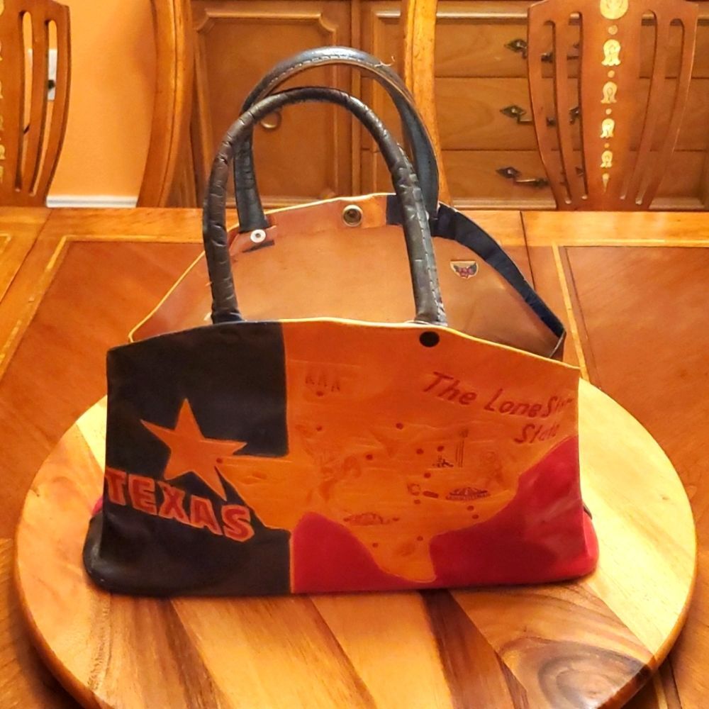 A mini Texas Bag
